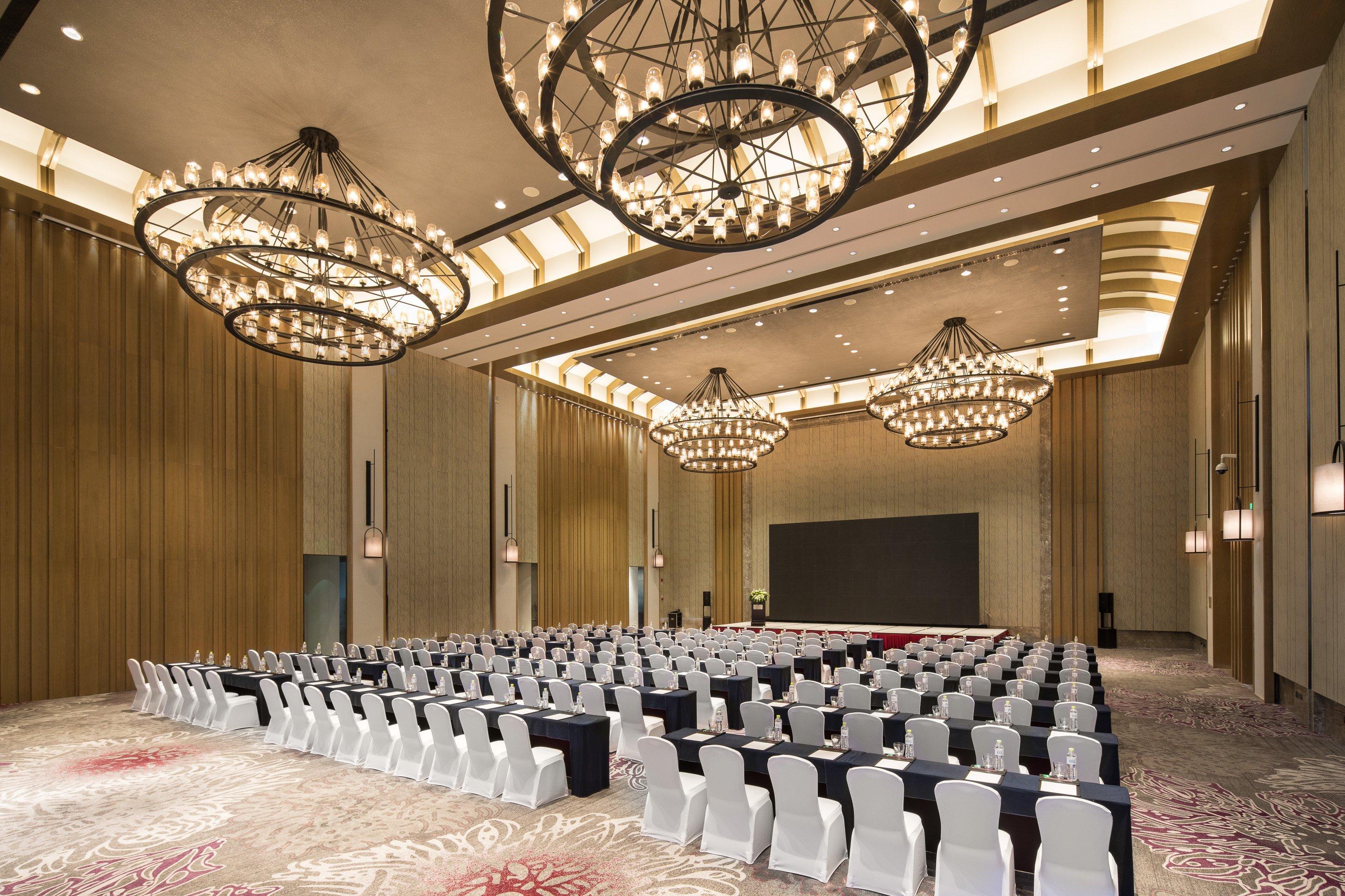 Crowne Plaza Qingdaoorientalmoviemetropolis By Ihg Otel Dış mekan fotoğraf