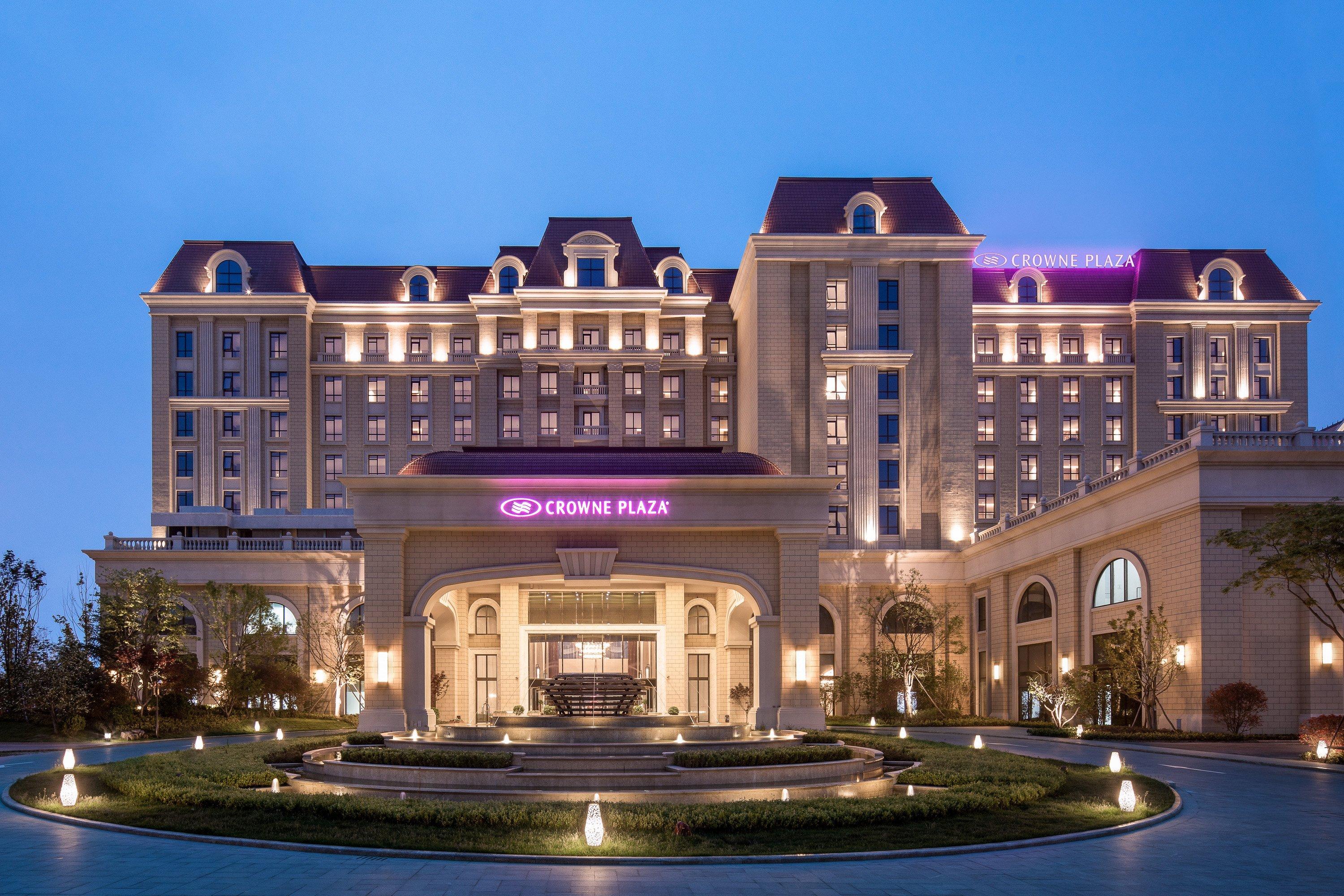 Crowne Plaza Qingdaoorientalmoviemetropolis By Ihg Otel Dış mekan fotoğraf