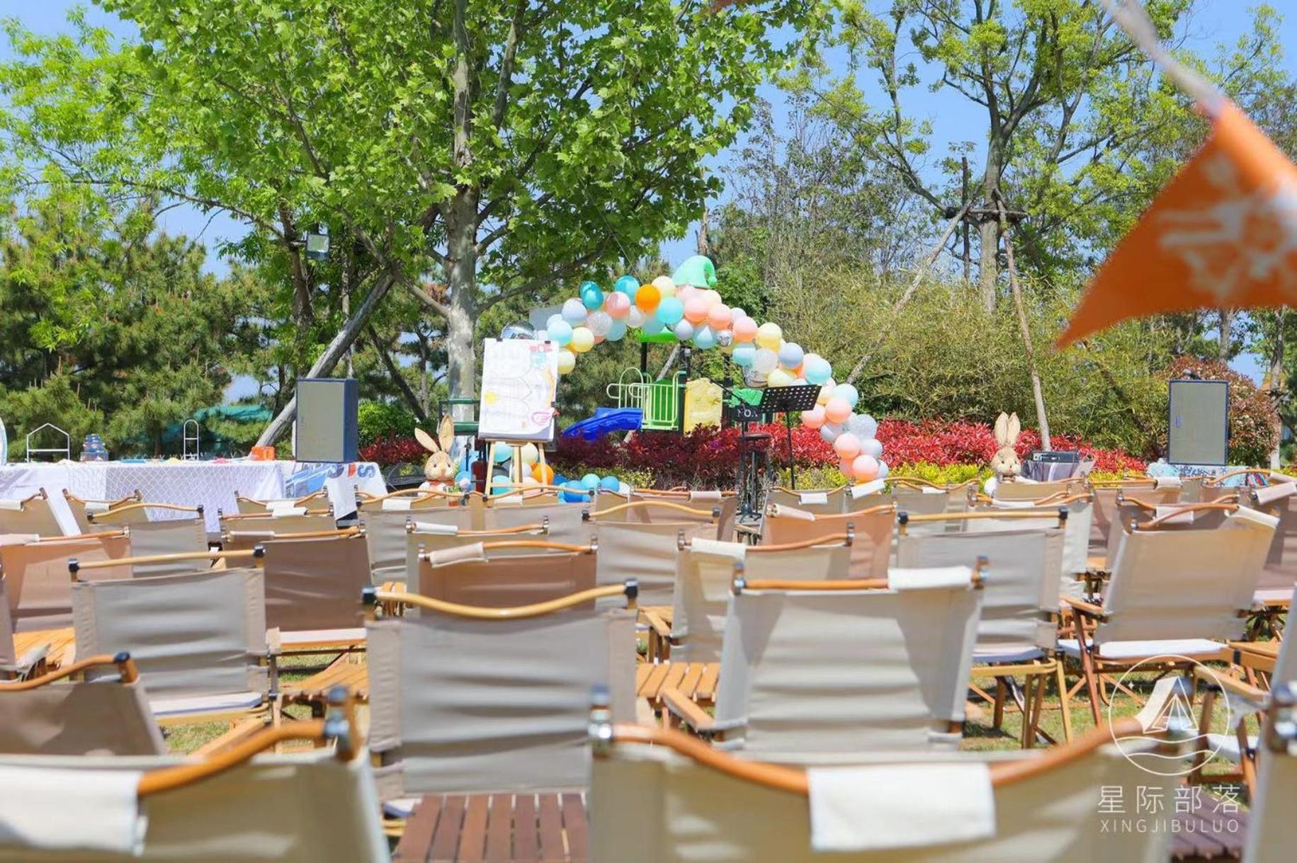 Crowne Plaza Qingdaoorientalmoviemetropolis By Ihg Otel Dış mekan fotoğraf