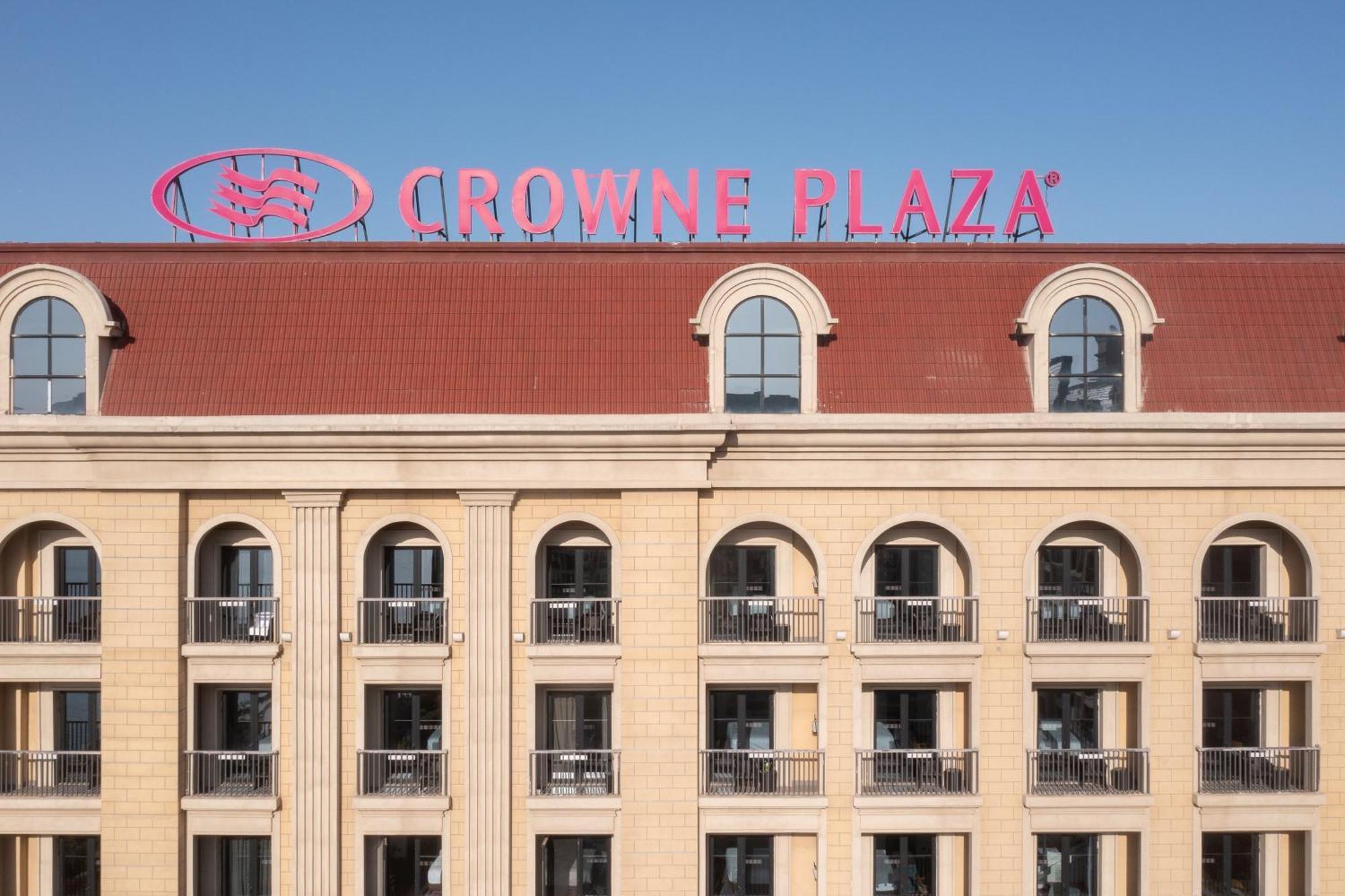 Crowne Plaza Qingdaoorientalmoviemetropolis By Ihg Otel Dış mekan fotoğraf